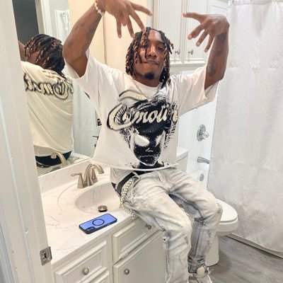 spinagainaj's profile picture. just being me #NobodySafeGang