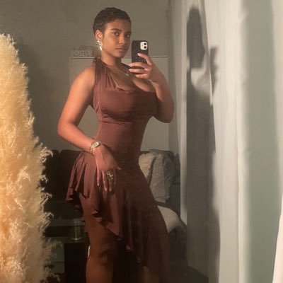 jxstinftval's profile picture. 