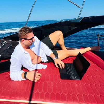 craigtradezz's profile picture. millionaire with day trader .
 investor @binance Marketing Leader at @okx