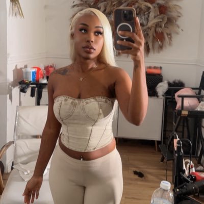 4TheLoveOfDream's profile picture. AN ANGEL 🌟🙏🏾