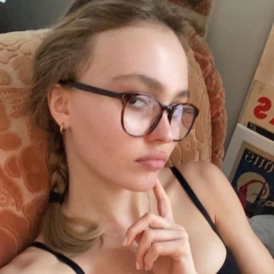 eternalcapheath's profile picture. bare minimum enjoyer