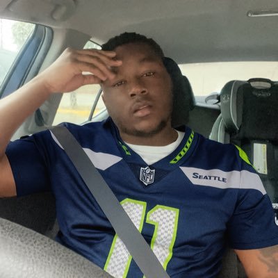 PrimeSmith24's profile picture. #Seahawks(9-3) #LakeShow(11-4) #SeaUsRise #NothingButStorm #SeaKraken