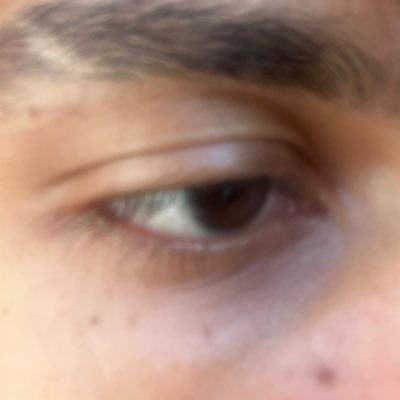 geabeerreieele_'s profile picture. latino de minas gerais. contraditório, confuso e birrento 🧑🏽‍💻🎨 (2/4).