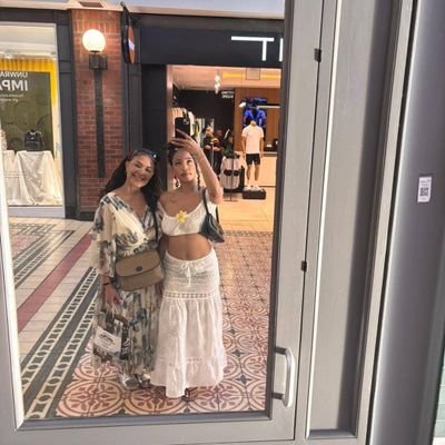 VeronicaHoungan's profile picture. FOREVER A FAN OF ROGER FEDERER ❤️ LEWIS HAMILTON, MAN UNITED 
CARLOS  SINNER, FONSECA, RYBAKINA, IGA, COCO, PAOLINI.

I HATE PAEDOPHILIA 😒 😡