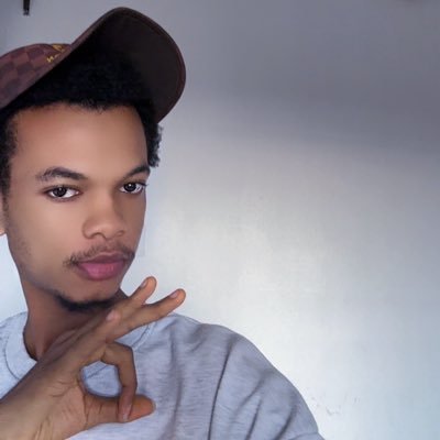 TomideZone's profile picture. UI/UX