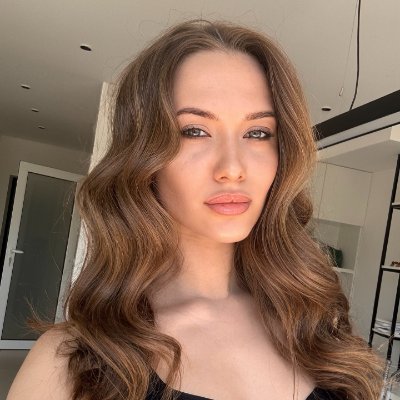 Julia187W's profile picture. USA. Co-founder. Financially independent. Philosophical thinking creates future value