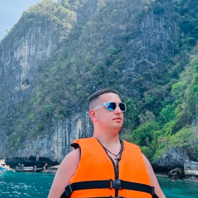 REALYASINYAVUZ's profile picture. 🕊️“Life favors the brave”🕊️