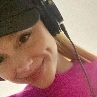 aribrune's profile picture. currently somewhere over the rainbow...in a galaxy far, far away⋆𐙚 ˚