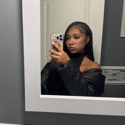 breyaleya2's profile picture. diary of a young irritated lit bitch