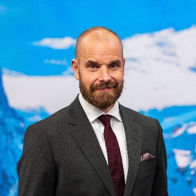 Sannylindstrom's profile picture. Gör allt för att inte bli bortglömd. Ironi är underskattad humor. Sista ordet är alltid det bästa. Står inte för nåt jag skriver.