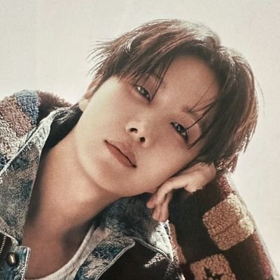 _SunChim's profile picture. 𝑨 𝒘𝒂𝒓𝒎 𝒔𝒎𝒊𝒍𝒆 𝒊𝒔 𝒕𝒉𝒆 𝒖𝒏𝒊𝒗𝒆𝒓𝒔𝒂𝒍 𝒍𝒂𝒏𝒈𝒖𝒂𝒈𝒆 𝒐𝒇 𝒌𝒊𝒏𝒅𝒏𝒆𝒔𝒔. - 𝒋-𝒉𝒐𝒑𝒆