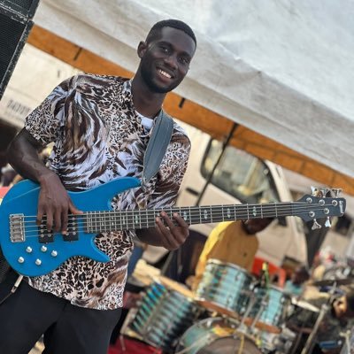 Emmy__Dev's profile picture. Frontend-developer –🧑‍💻Transforming passion into proficiency. graduate @axiaafrica