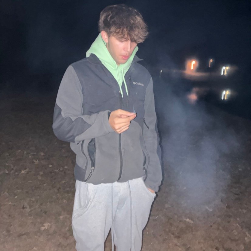 Pattog12's profile picture. 