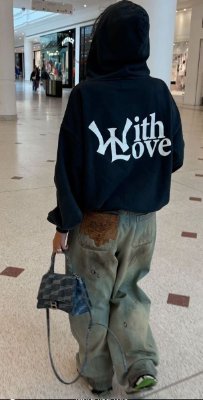 praisegodtime's profile picture. From me to you only you.