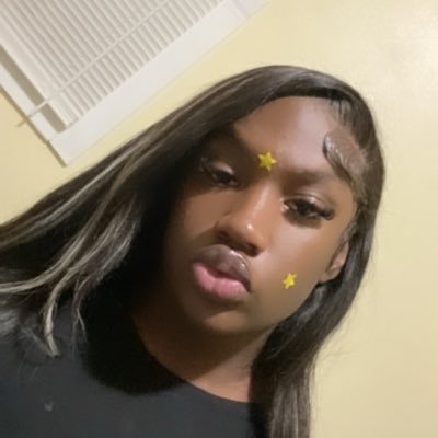 Deasiareinae's profile picture. not ordinary, don’t compete where you can’t compare bitch ass nigga🤣🤣🤏🏾🤏🏾