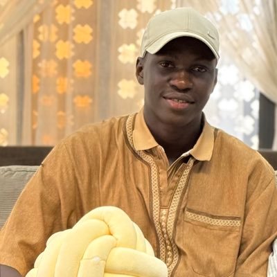Sen_Souare's profile picture. JeuneEntrepreneur 🧅🥔🧄 Talibe Serigne Saliou Mbacké /Sop S.A.Rafahi Mbacké/ CATALAN💙❤️/#Sanarois/#Agronome/@dmbugb Ins:sen_osssarm/Snap:@osssarm