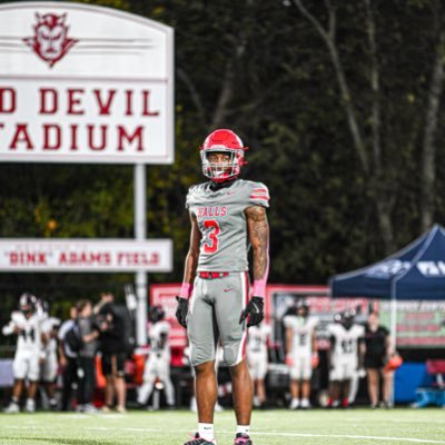 JarrellChandle2's profile picture. | 2027 | 6’3, 200lbs| db/wr| (865)-617-6081|@coachhughes56 l 4⭐️