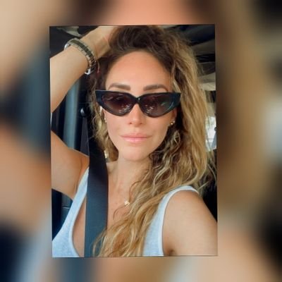 paulinauzb's profile picture. 