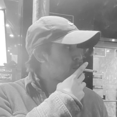 SeanyBo22's profile picture. find ur soul