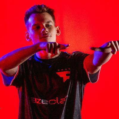 Cs2Haze46871's profile picture. Frozen glazer | Jcobbb truther | UK CS's last hope | #FaZeUp