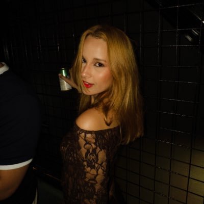 stylislonely's profile picture. 