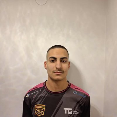 Yohanics2's profile picture. Player for @XetraEsport

17 yo

2.8k Elo

Youtube: https://t.co/7pHJdlMLpp 
Twitch: https://t.co/1kwV9OCAVa