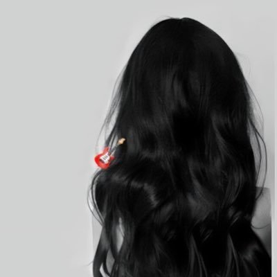 besuz7's profile picture. 