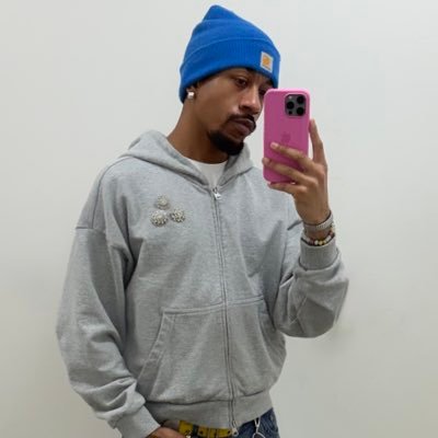 itsmejagger's profile picture. 🔗