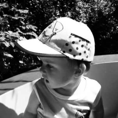 qwkt_'s profile picture. Roblox builder, qwkt_ on discord Portofolio discord: https://t.co/llaAtkrYD0