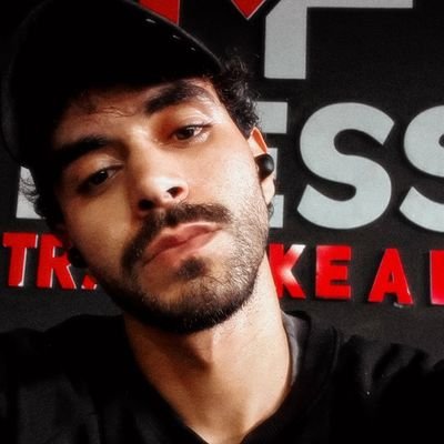 lazyDOP's profile picture. becoming the best version of my self.  
Come close… I don’t bite (unless you ask).