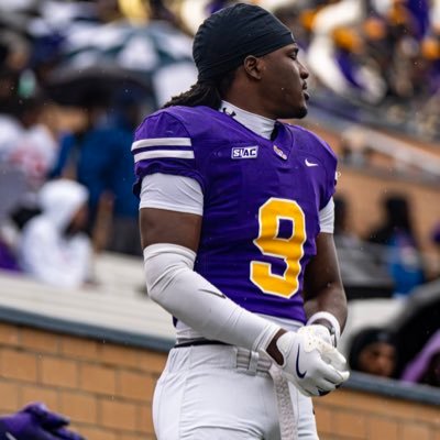 _24underrated's profile picture. LB @GoTigers_FB