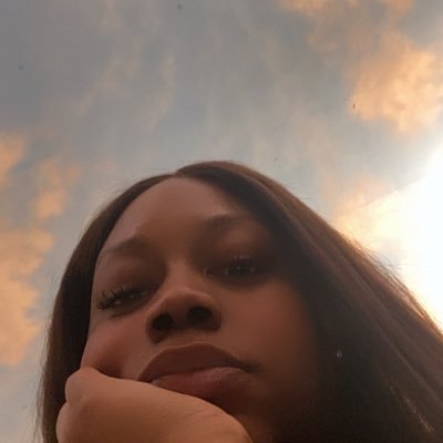 amberellaaaa_'s profile picture. Overly skilled bitch | Occasional siren | VCU Arts alum 💛 SME in CPG product development and merchandising