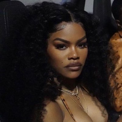 trilogyhurst's profile picture. mj enthusiast ♡ | not impersonating anyone