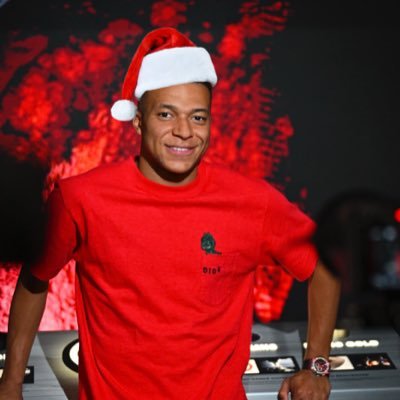 _KylianVerse_'s profile picture. Here for our wonder boy ✨✨️ @KMbappe ✨️✨️