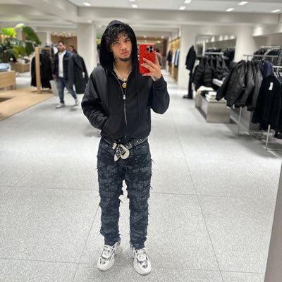 star35051620's profile picture. -Don't Study Me You Won't Graduate🖤 🧑‍🎓