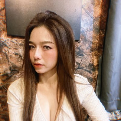 Fah_Metinee's profile picture. ID line / 𝚖𝚊𝚝𝚒𝚗𝚎𝚎𝟷𝟹.