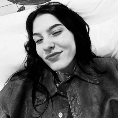 stargirlfv's profile picture. ii rosa si sposa bene con il verde.