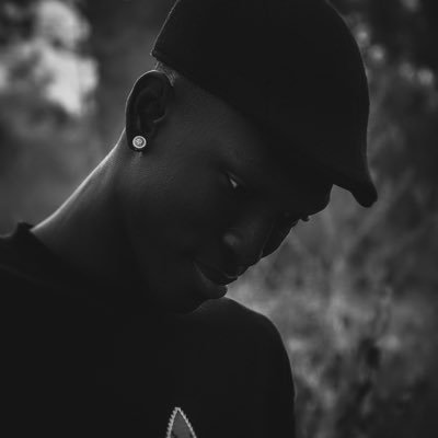 ayomide1423's profile picture. 