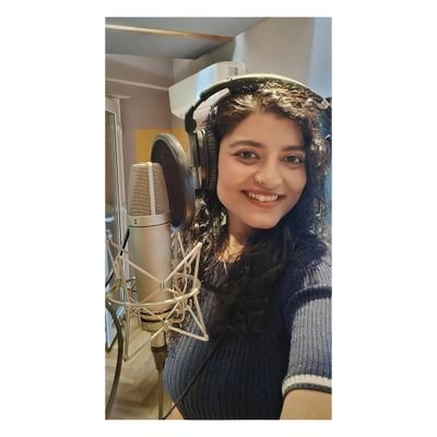 PaushaliSahu's profile picture. Singer 🎶🎙️
Follow to quiet your chaos...🍂