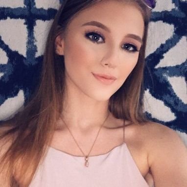 CharlneDuv75556's profile picture. Célibataire 
recherche une relation sérieuse 
où des prises de tête sans lendemain c'est à toi de voir s'il vous plaît pas de plaisanterie 
dm moi 😊🥰