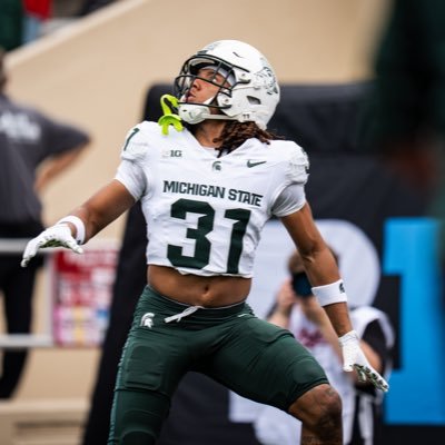edwards_deuce's profile picture. Deuce Edwards • DB @MSU_Football • IG: @icebergslim21_