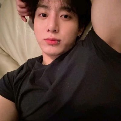 trevoiir's profile picture. 