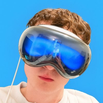 adam_tech_enthu's profile picture. Tech Twink🏳️‍🌈/Gamer🎮/Fan of a certain fruit company 🍎👀