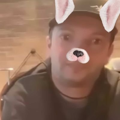 neondoubts's profile picture. ᵖᵃʳᵈᵒᶰ ᵐʸ ᵈᵉˡᵃʸ ⁱᵐ ᶰᵃᵛᶤᵍᵃᵗⁱᶰᵍ ᵐʸ ᵐᵒᵒᵈˢʷᶤᶰᵍˢ