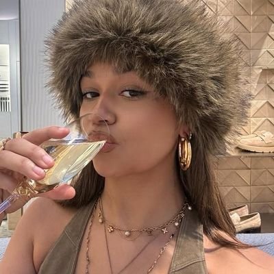 zaynxcrf's profile picture. 