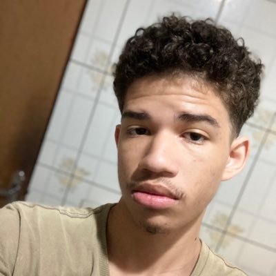 arraskapeta's profile picture. Historicamente, o Flamengo sempre acolheu todos. Independente de sexualidade, gênero ou cor. E isso me faz ser rubro-negro.