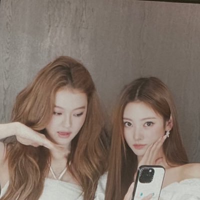 loonydumb's profile picture. @realmadrid @BLACKPINK @OFFICIAL_MEOVV @justinbieber