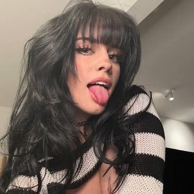 Kennylora82's profile picture. 