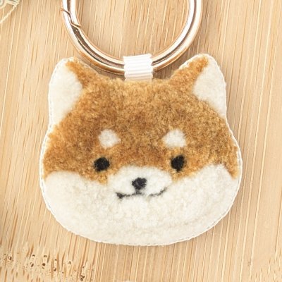 mocotte8's profile picture. ふわふわどうぶつ刺繍 🪡🐶🐰
やさしい表情の刺繍小物をひと針ずつ手作り🧵
チャーム・マグネットなど、毎日にちいさな癒しを🍀
たまに日常や豆柴とのほっこり時間もつぶやきます🐾
作品はミンネで販売中です
【https://t.co/ez9Xlul8AA】