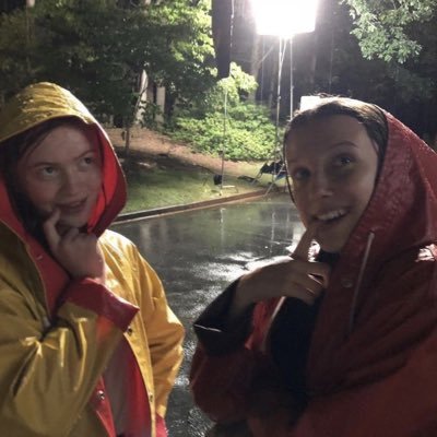 elmax13_'s profile picture. karen, with her wine